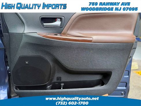 Used 2020 Toyota Sienna Limited Premium AWD/4WD image 52