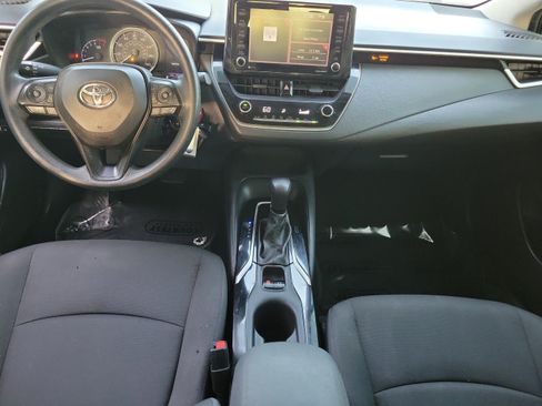 Used 2022 Toyota Corolla LE FWD image 10