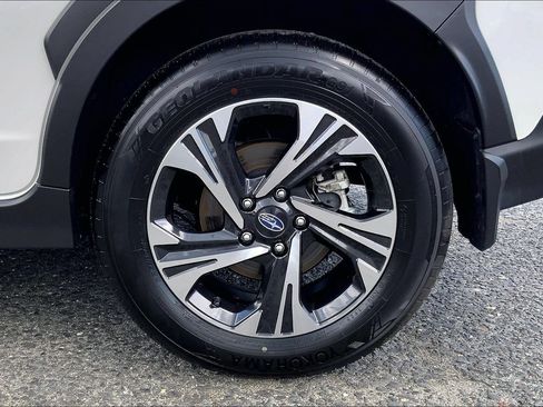 Certified 2025 Subaru Crosstrek 2.5i Premium AWD/4WD image 11