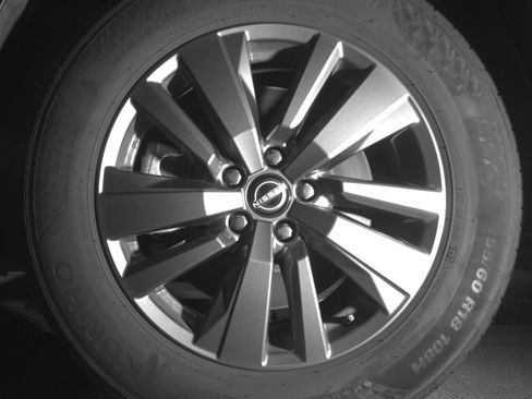 Used 2025 Nissan Pathfinder SV image 12