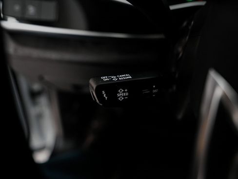 Used 2023 Audi Q8 Premium w/ Convenience Package image 22