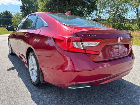 Used 2018 Honda Accord LX image 3
