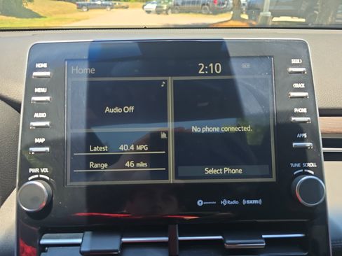 Used 2019 Toyota Avalon XLE w/ Moonroof Package FWD image 23