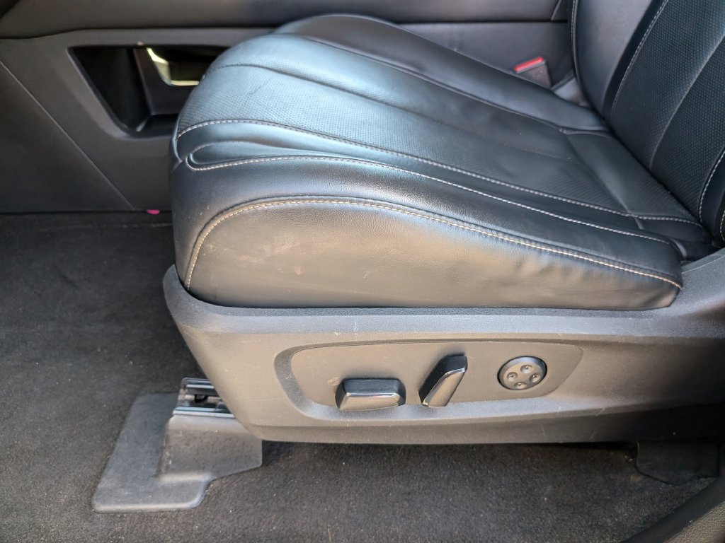 Used 2023 INFINITI QX60 Luxe w/ Cargo Package FWD image 19
