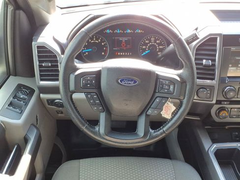 Used 2015 Ford F150 XLT w/ Equipment Group 302A Luxury AWD/4WD image 7