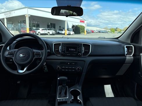 Used 2017 Kia Sportage LX AWD/4WD image 19