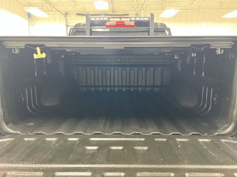 Used 2021 Chevrolet Colorado W/T w/ WT Convenience Package image 23