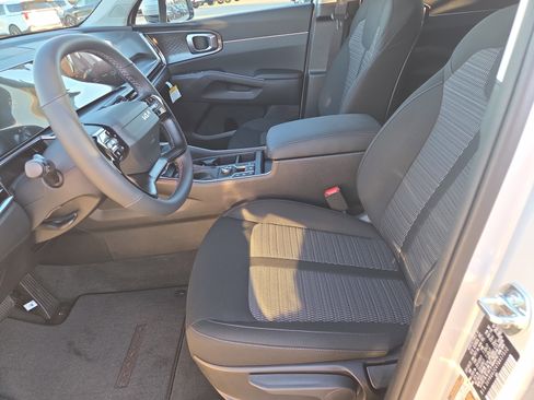 New 2026 Kia Sorento LX image 4
