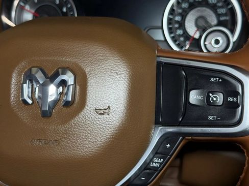 Used 2019 RAM 1500 Laramie RWD image 28