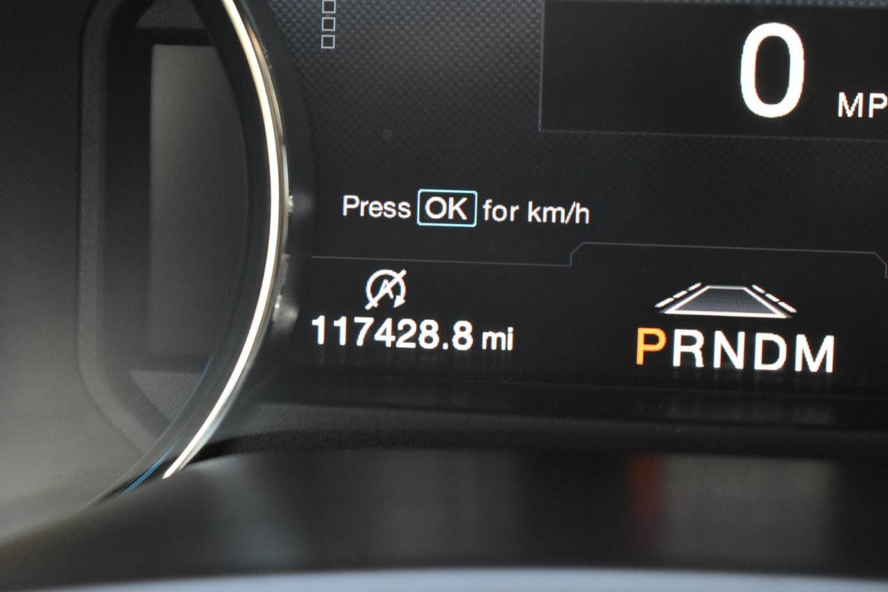 Used 2018 Ford F150 Platinum w/ Equipment Group 701A Luxury AWD/4WD image 18