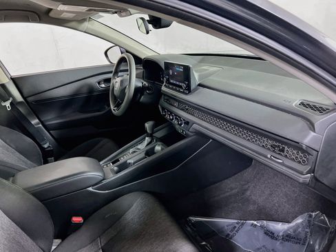 Used 2023 Honda Accord LX image 25