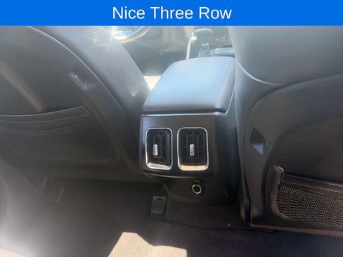 Used 2024 Kia Sorento S FWD image 14