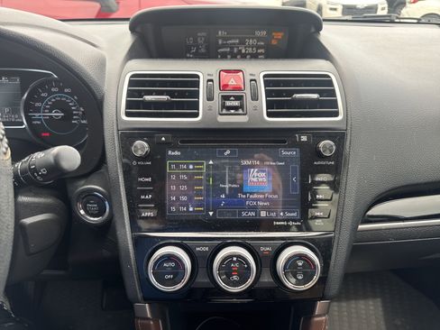 Used 2017 Subaru Forester 2.5i Touring AWD/4WD image 7