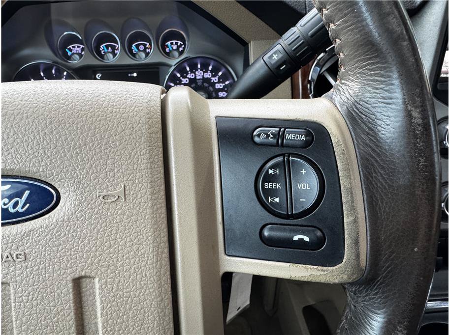 Used 2016 Ford F250 King Ranch w/ FX4 Off-Road Package AWD/4WD image 22