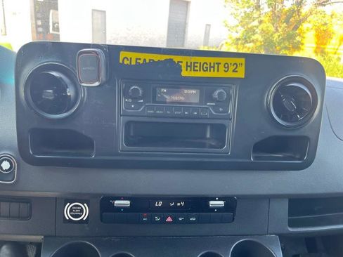 Used 2019 Mercedes-Benz Sprinter 170 image 14
