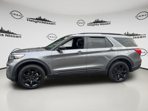 Used 2023 Ford Explorer ST-Line w/ Class IV Trailer Tow Package AWD/4WD image 2