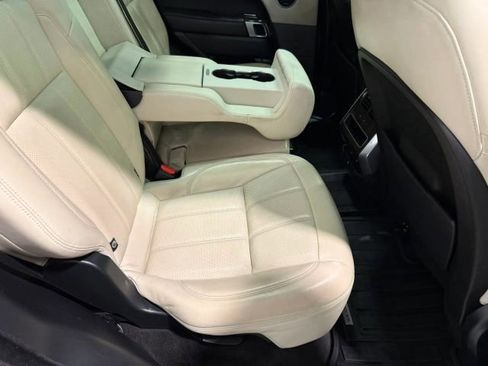 Used 2019 Land Rover Range Rover Sport HSE AWD/4WD image 31