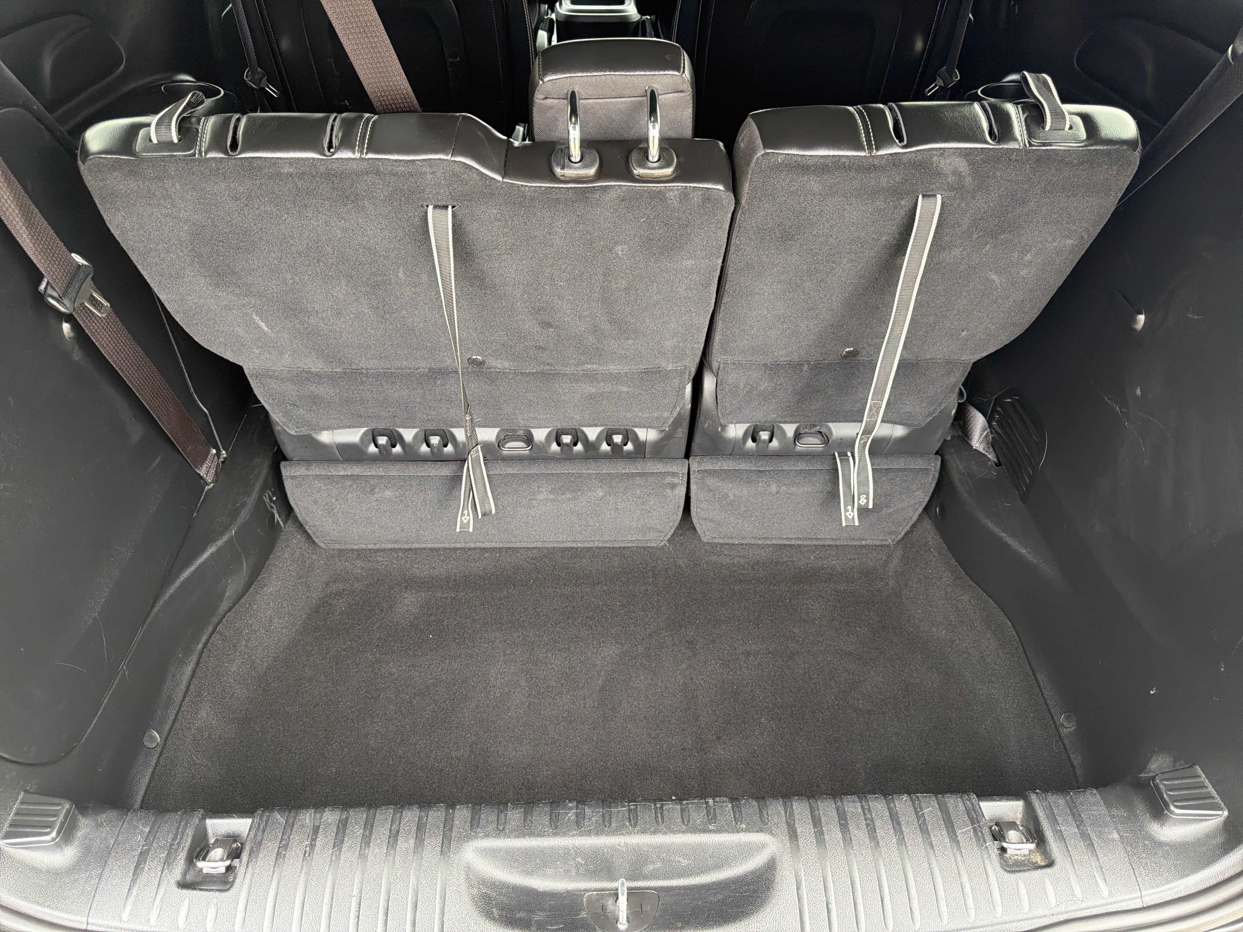 Used 2025 Chrysler Pacifica Select FWD image 25