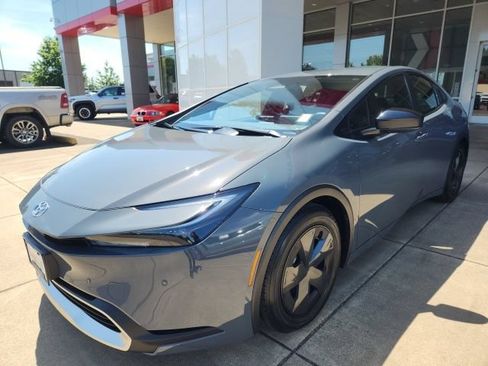 Certified 2024 Toyota Prius Prime FWD image 6