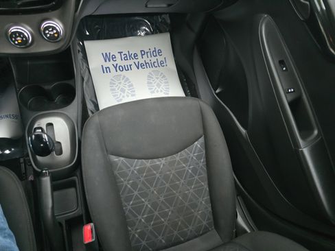 Used 2021 Chevrolet Spark LT image 26