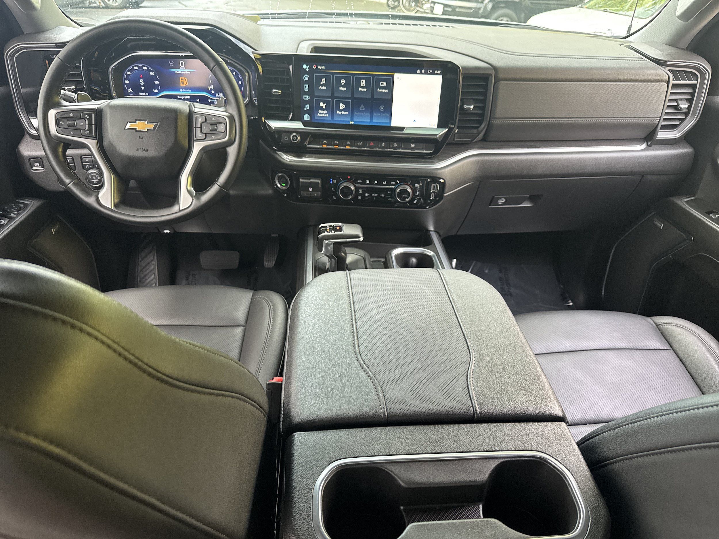 Used 2024 Chevrolet Silverado 1500 LTZ w/ LTZ Premium Package AWD/4WD image 17