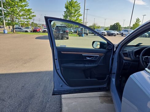 Used 2021 Honda CR-V EX image 11