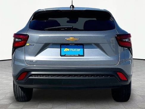 New 2026 Chevrolet Trax LS FWD image 5