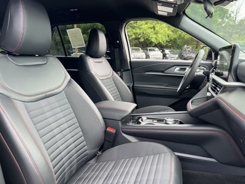 New 2026 Ford Explorer ST-Line w/ ST-Line Street Pack AWD/4WD image 27