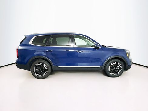 Used 2025 Kia Telluride S FWD image 10