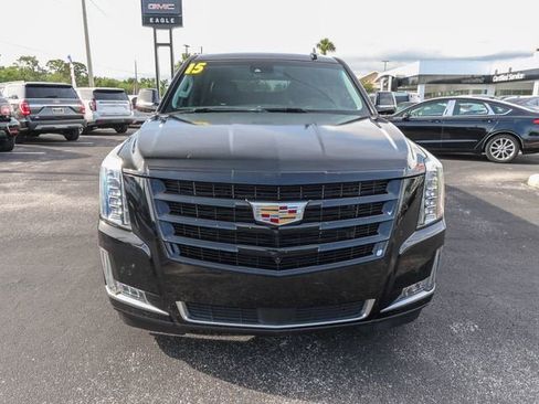 Used 2015 Cadillac Escalade ESV Luxury RWD image 2