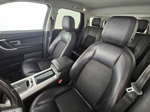 Used 2016 Land Rover Discovery Sport SE AWD/4WD image 21
