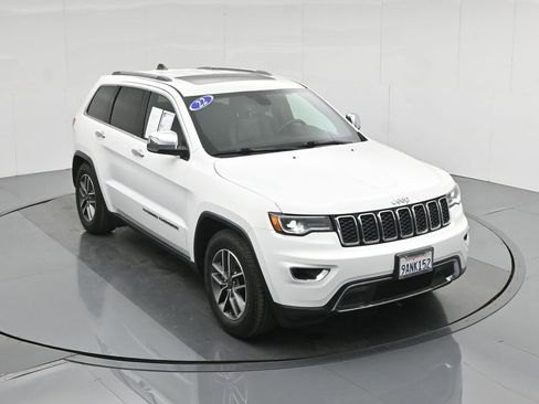 Used 2022 Jeep Grand Cherokee Limited w/ Tech Group image 42