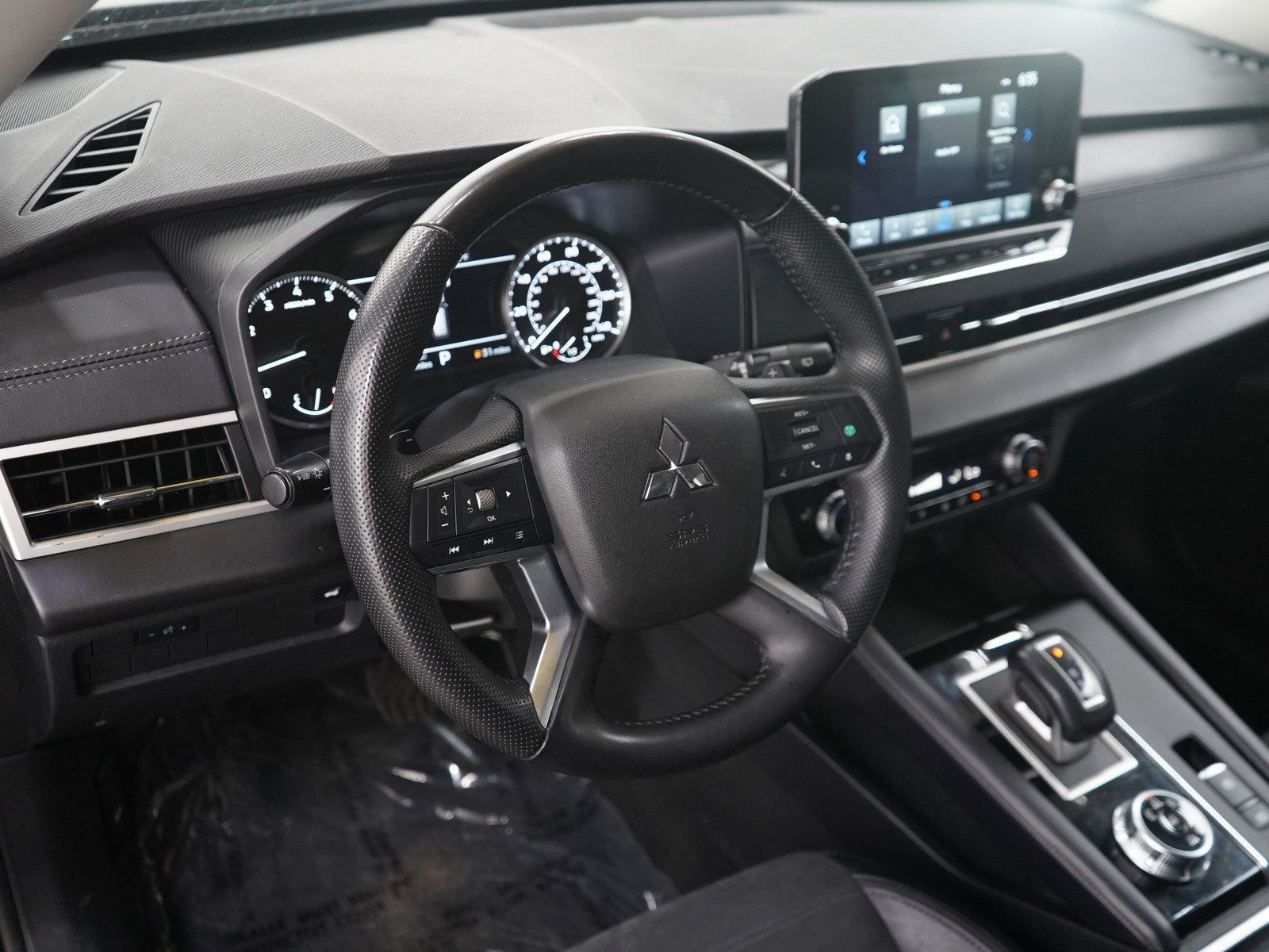 Used 2024 Mitsubishi Outlander SE AWD/4WD image 21