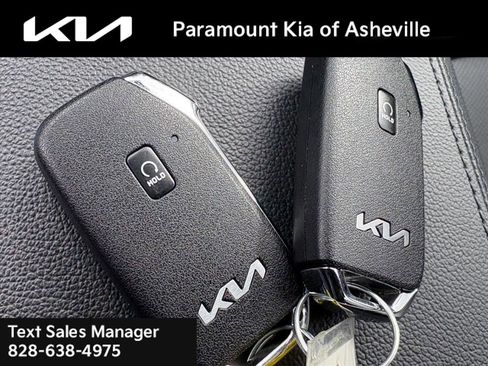Used 2023 Kia Sportage EX image 28