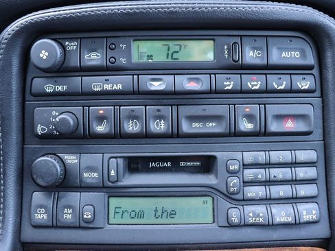 Used 2004 Jaguar XK8 Convertible image 26