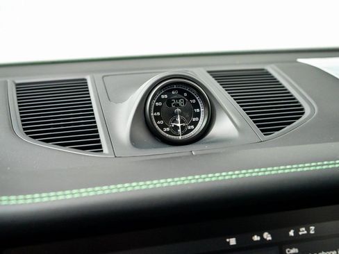 New 2026 Porsche Macan GTS image 21