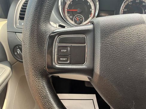 Used 2017 Dodge Grand Caravan SE w/ Power Window Group FWD image 15