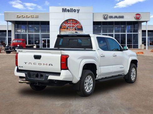 Used 2024 Toyota Tacoma SR5 AWD/4WD image 4