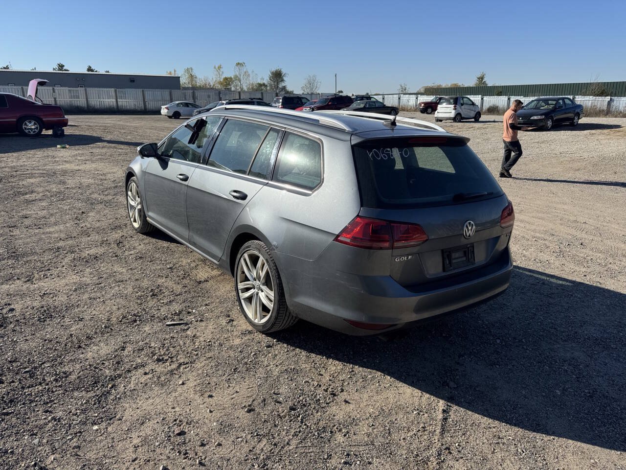 Used 2015 Volkswagen Golf SEL FWD image 3