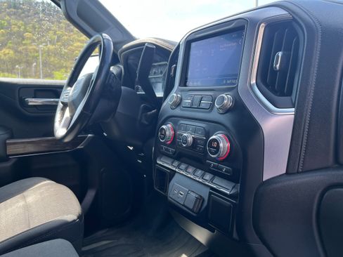 Used 2019 GMC Sierra 1500 Elevation w/ Elevation Value Package AWD/4WD image 13