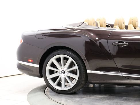 Used 2021 Bentley Continental GT AWD/4WD image 70