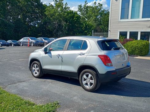 Used 2016 Chevrolet Trax LS AWD/4WD image 3