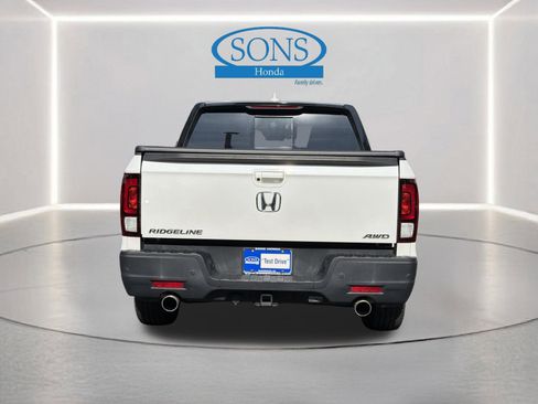 Used 2022 Honda Ridgeline Black Edition image 27