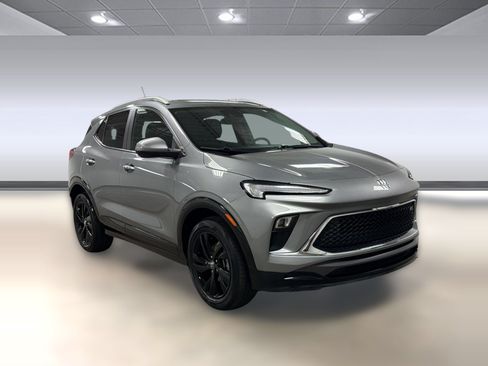 Used 2024 Buick Encore GX Sport Touring w/ Comfort Package FWD image 6
