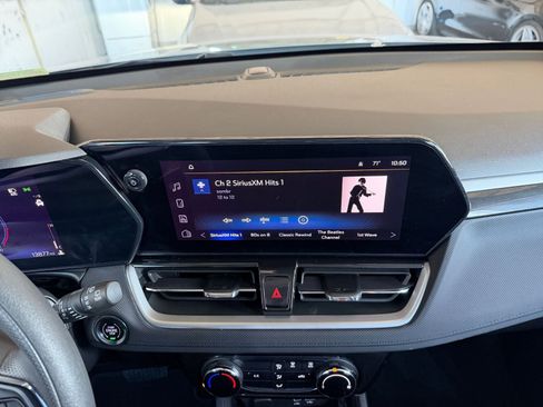 Used 2025 Chevrolet TrailBlazer LT image 21