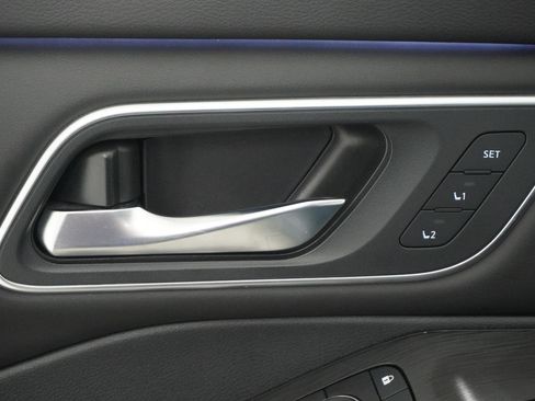 Used 2024 Nissan Rogue Platinum w/ Platinum Premium Package image 15