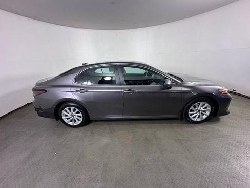 Used 2022 Toyota Camry LE FWD image 2