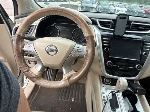 Used 2015 Nissan Murano SL w/ SL Technology Package FWD image 18