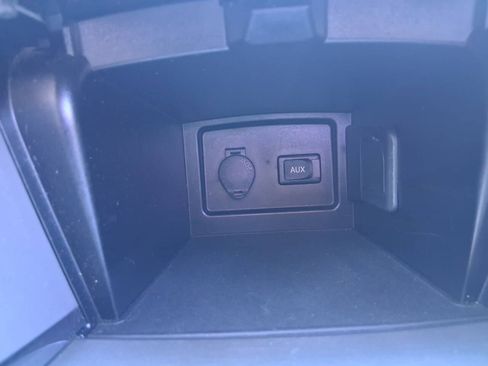 Used 2009 Toyota Camry LE FWD image 31