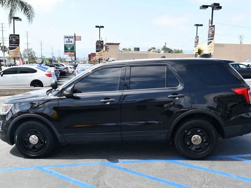 Used 2017 Ford Explorer 4WD Police Interceptor w/ 2-tone Vinyl Package #1 image 4